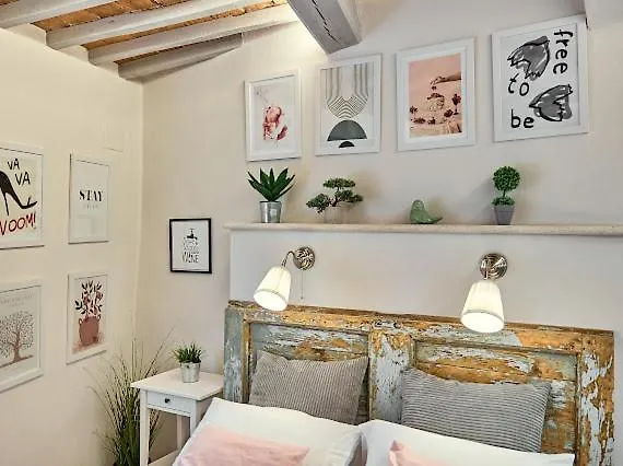 Montepulciano StazioneLa Casina Di Rosaアパートメント アパート